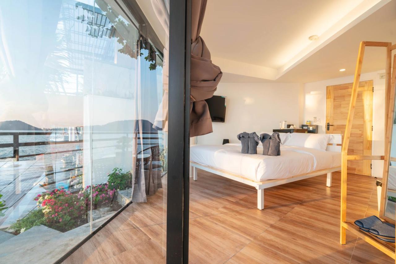 Patong Sunset Villa Phuket Exterior photo